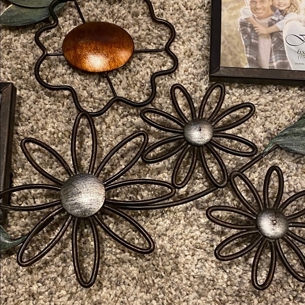 Fetco Jardana Decorative Floral Photo Frame with Orange and Silver Accents. - Picture 4 of 15